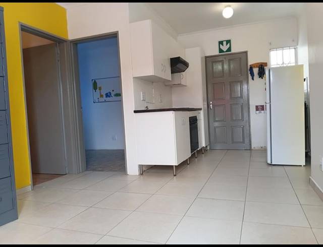 5 BEDROOM SIMPLEX FOR SALE IN COSMO CITY